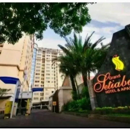 Grand Setiabudi Apartment